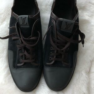 Men’s Louis Vuitton suede shoes